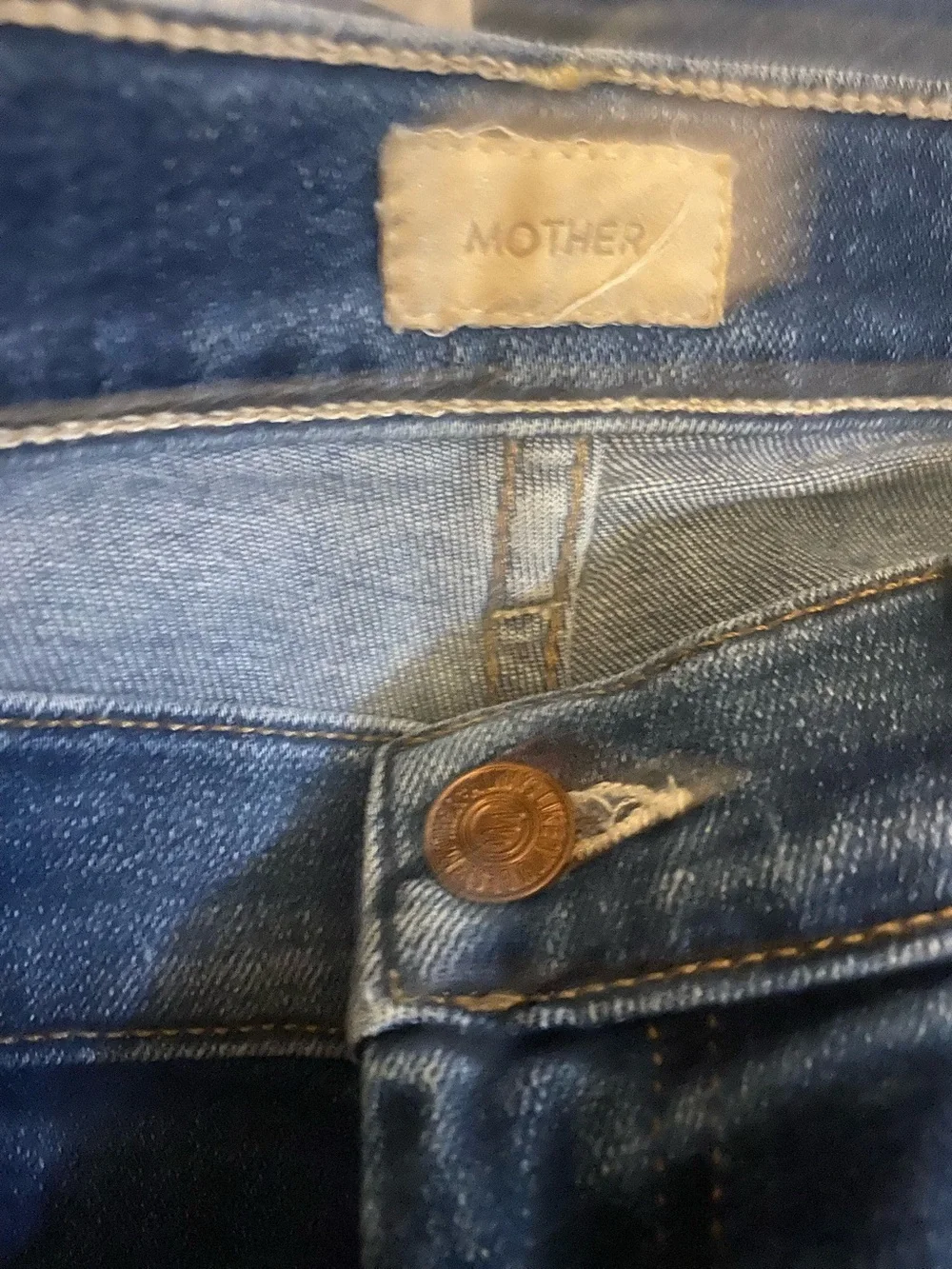 Mother The Weekender Fray Sweet and Sassy - Picture 12 of 16